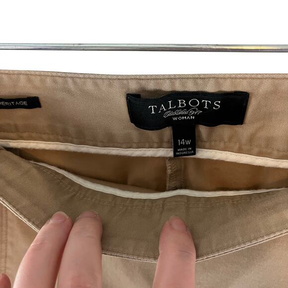 Talbots Heritage Fit Women's Tan Khaki Pants Sailor Buttons Size 14W - Picture 4 of 6